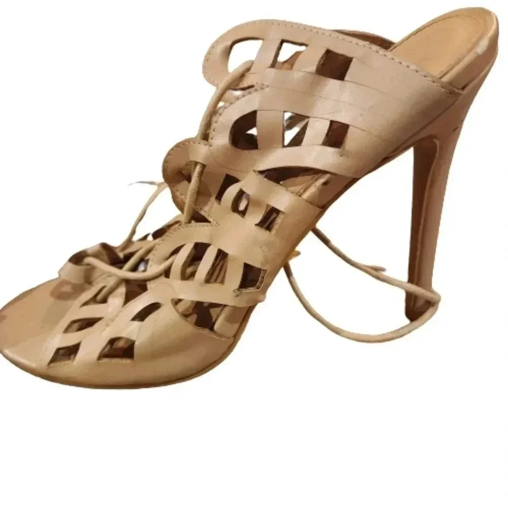 Yoki tan lace up open toe 5" gladiator heels with upper cutouts Size 8.5